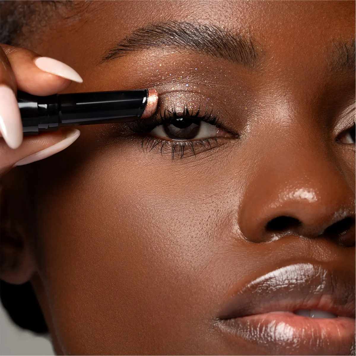 Revolutionary Beauty Technology: U.S.'s First Multi‑Use Shimmer Stick with Diamond‑Like Finish